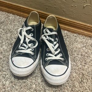 Class low top converse
